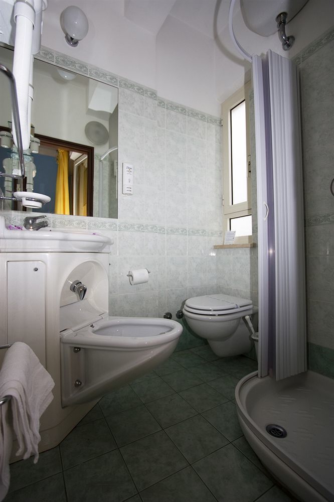 Mocambo Piscina E 3*